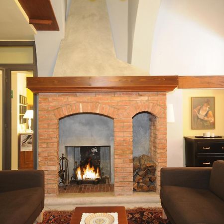 Albergo Duomo Montepulciano Stazione Екстериор снимка