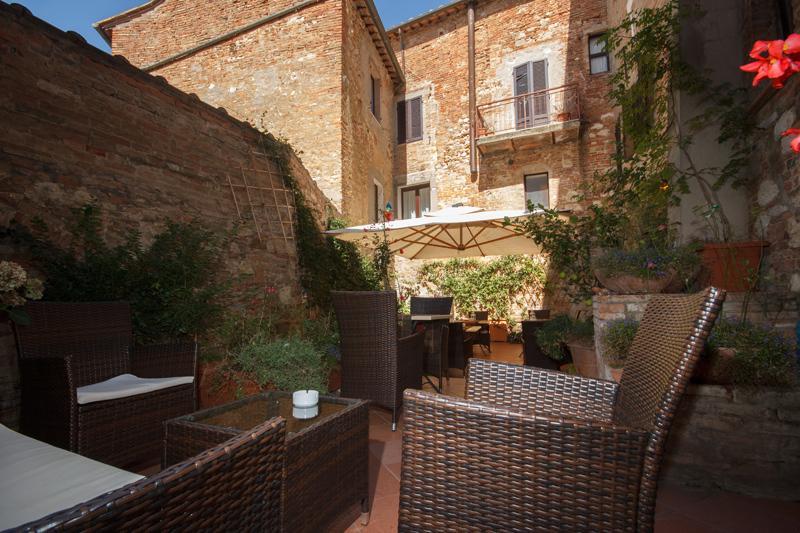 Albergo Duomo Montepulciano Stazione Екстериор снимка