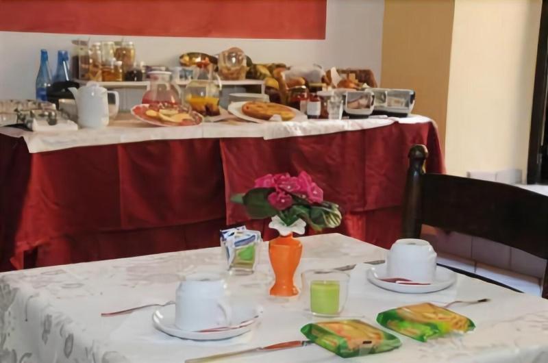 Albergo Duomo Montepulciano Stazione Екстериор снимка