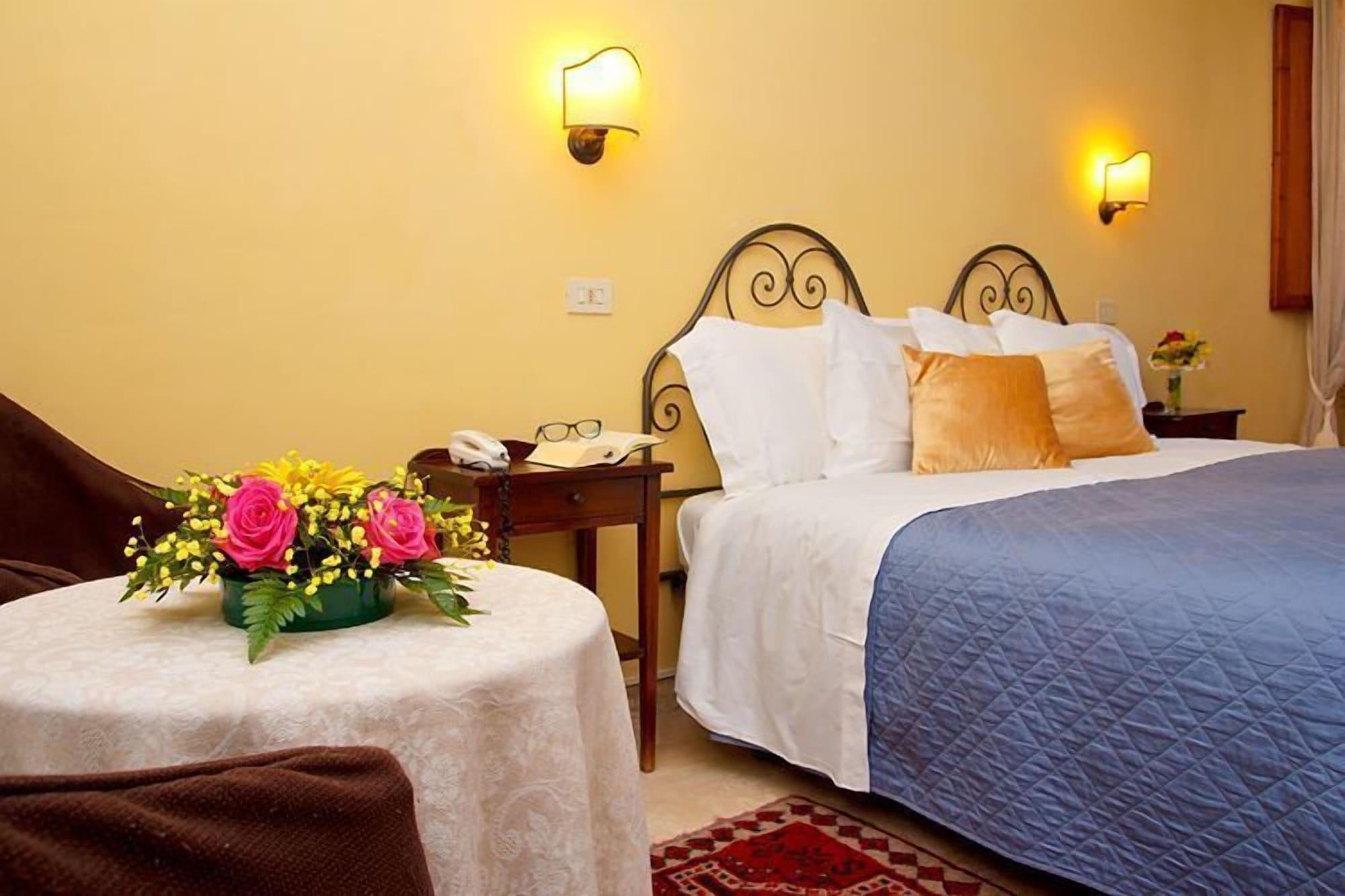 Albergo Duomo Montepulciano Stazione Екстериор снимка