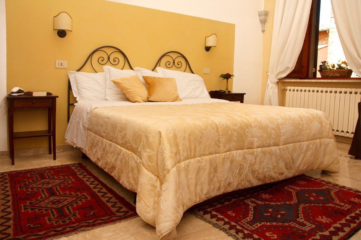 Albergo Duomo Montepulciano Stazione Екстериор снимка