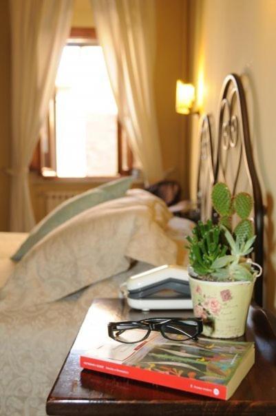 Albergo Duomo Montepulciano Stazione Стая снимка