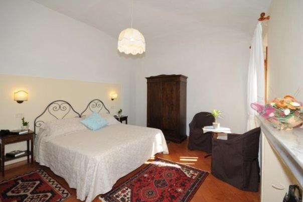 Albergo Duomo Montepulciano Stazione Стая снимка